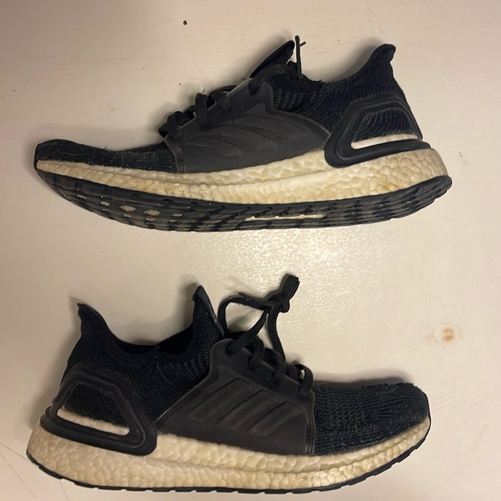 Women’s Adidas ultraboost 19 black
